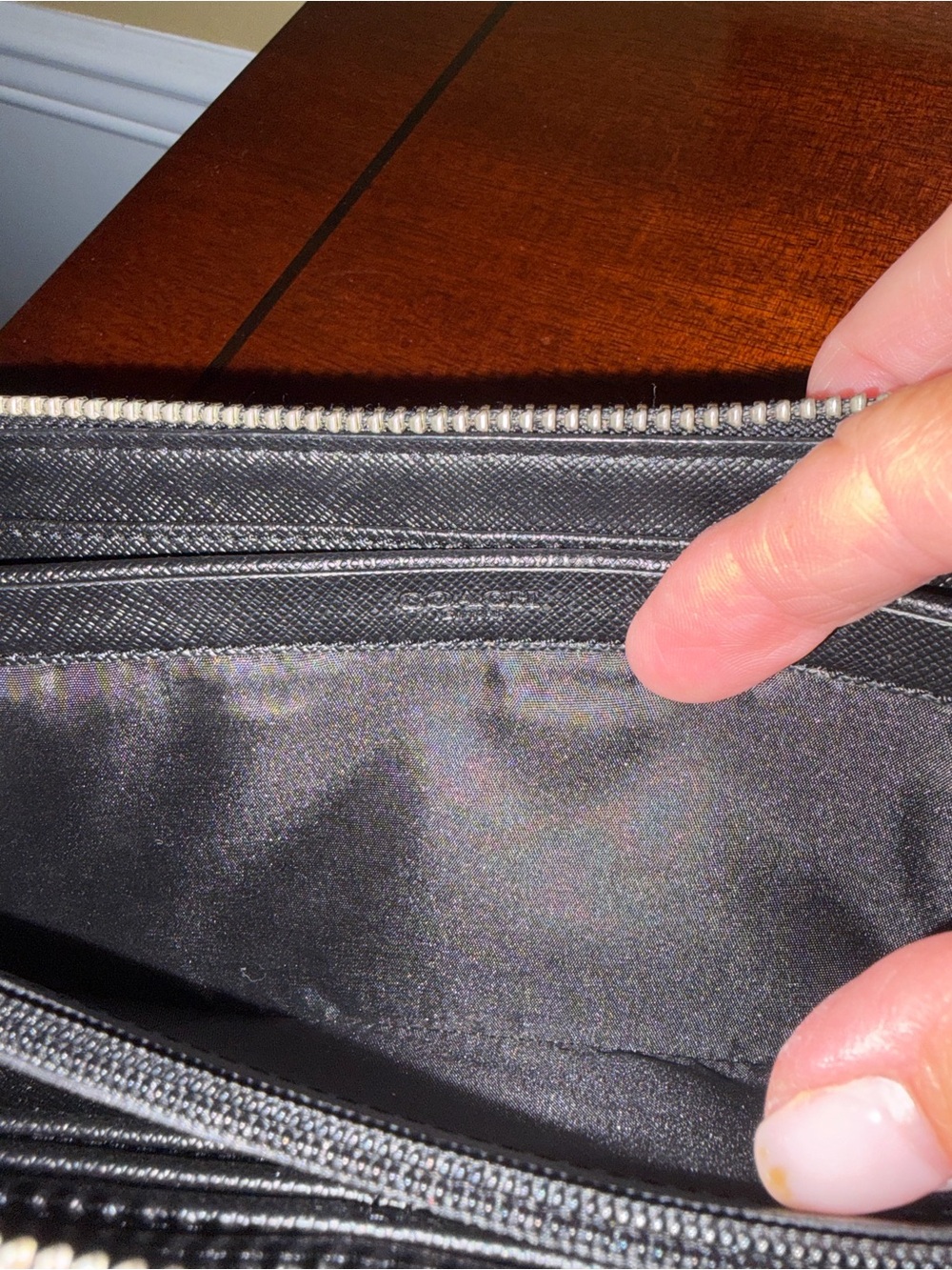 Coach Black Patent Leather Zip Wallet with Signature Emboss - Picture 4 of 7
